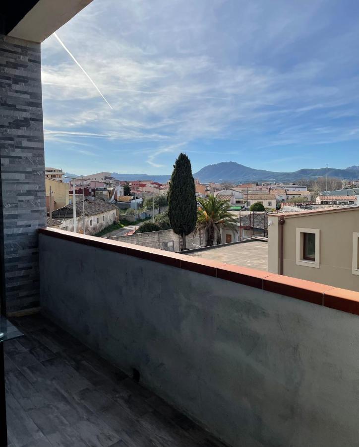 Camera In Centro Storico Olbia Zewnętrze zdjęcie
